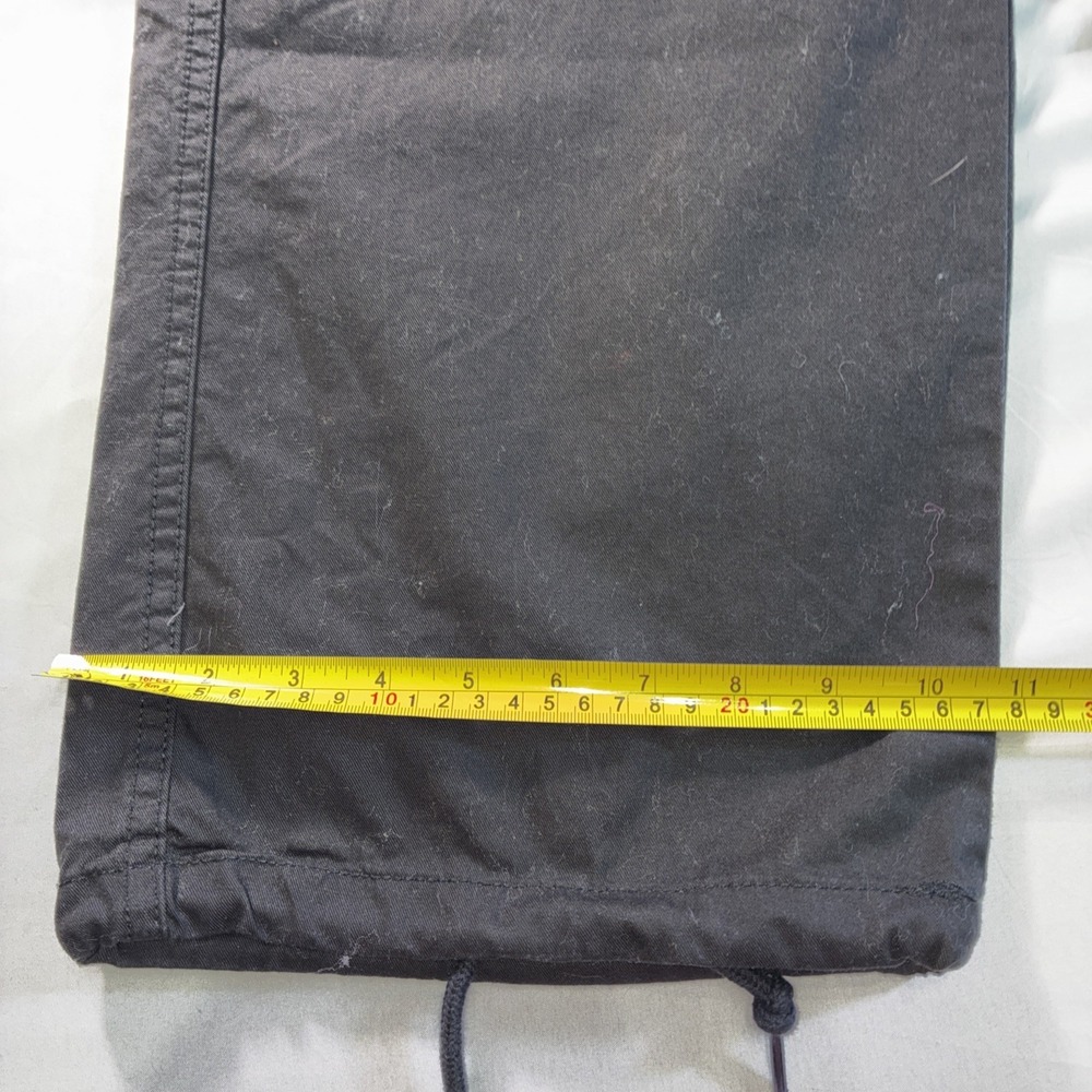 Levi's 94 Baggy Wide Leg Cargo Pants Women's W30 L32 Black NWT - Picture 8 of 14